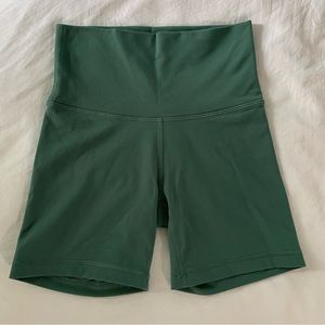 ARITZIA TnaLIFE™ Atmosphere Hi-Rise 5" Short